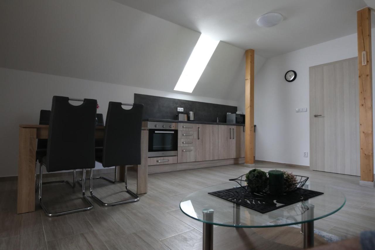 Apartmany Allis Lipno nad Vltavou Exterior photo