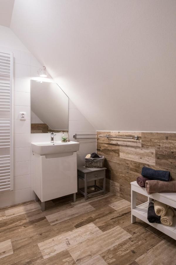 Apartmany Allis Lipno nad Vltavou Exterior photo